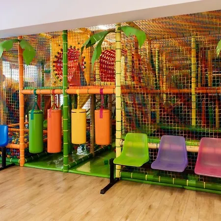 & Village de vacances *