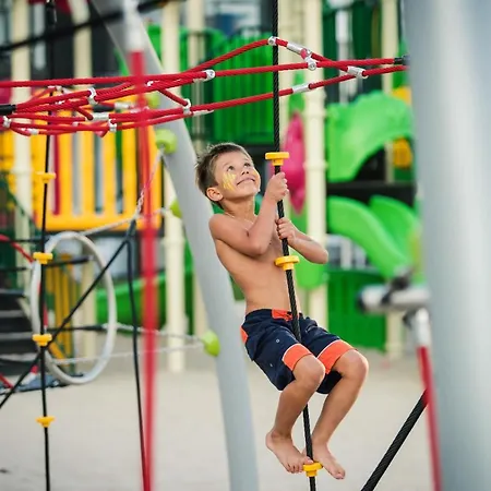 Village de vacances & Grzybowo (West Pomeranian)