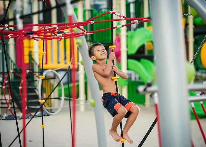 Village de vacances & Grzybowo (West Pomeranian)